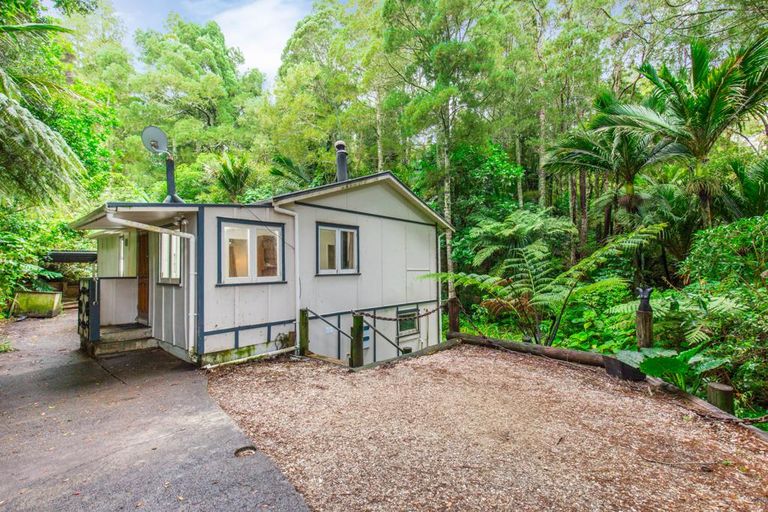 Photo of property in 796 South Titirangi Road, Titirangi, Auckland, 0604