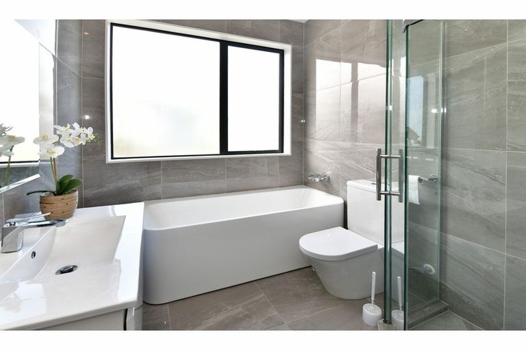 Photo of property in 61 Landmark Terrace, Orewa, 0931