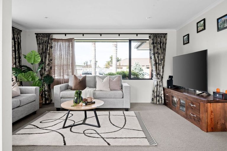 Photo of property in 3 Carisbrook Place, Rototuna North, Hamilton, 3210