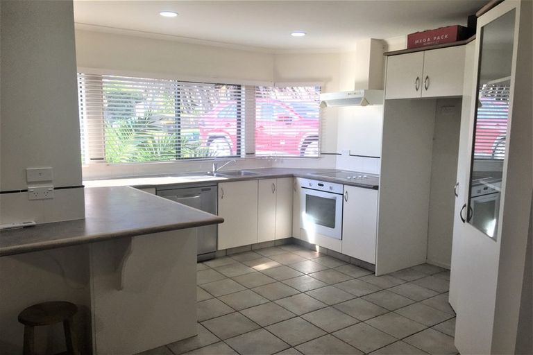 Photo of property in 4 Molyneux Place, Welcome Bay, Tauranga, 3112