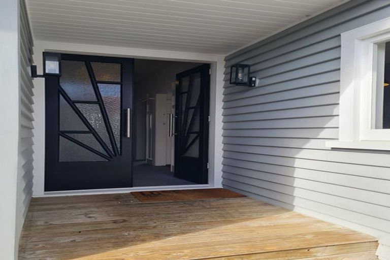 Photo of property in 364a Pages Road, Aranui, 8061