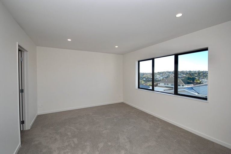Photo of property in 9c Arran Road, Browns Bay, Auckland, 0630