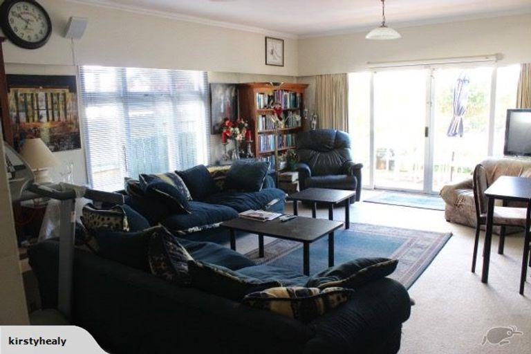 Photo of property in 27 Ava Street, Petone, Lower Hutt, 5012