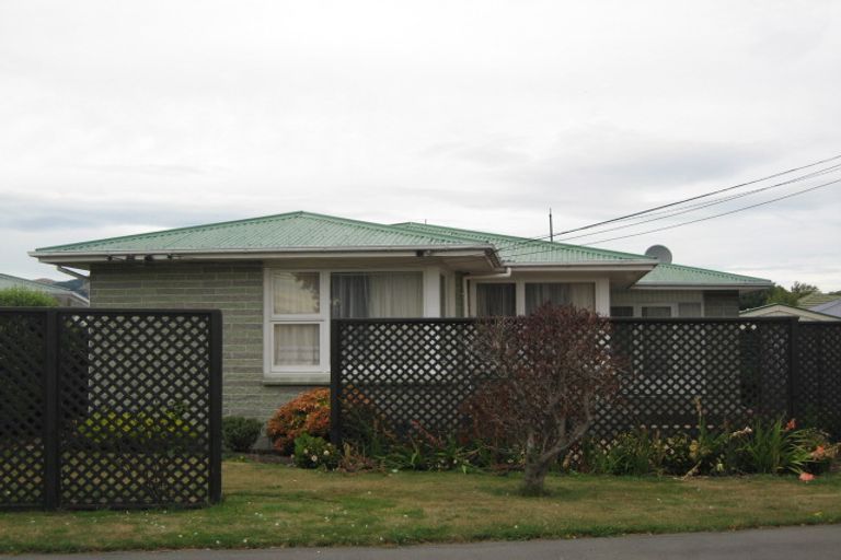 Photo of property in 33 Gainsborough Street, Hoon Hay, Christchurch, 8025