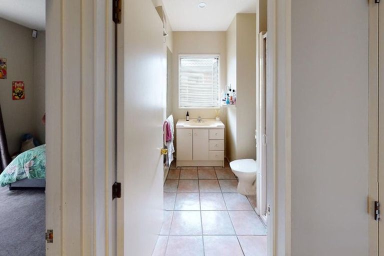 Photo of property in 28 Brigham Drive, Halswell, Christchurch, 8025