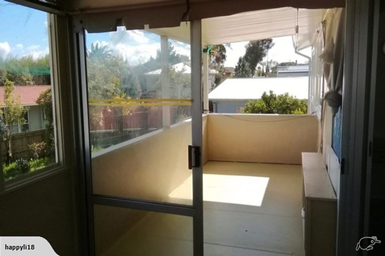 Photo of property in 38 Dellwood Avenue, Henderson, Auckland, 0612