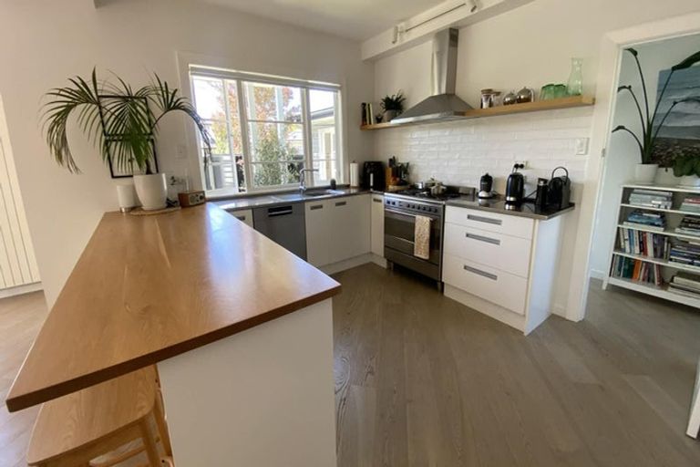 Photo of property in 12 Campbell Street, Sumner, Christchurch, 8081