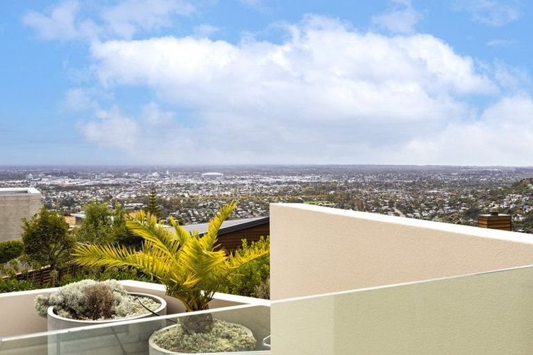 Photo of property in 50 Longhurst Terrace, Cashmere, Christchurch, 8022