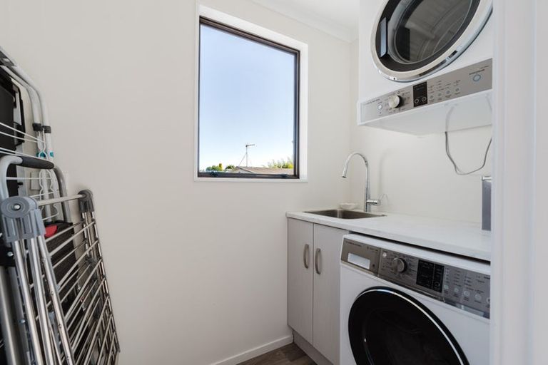 Photo of property in 18 Jasmine Avenue, Dinsdale, Hamilton, 3204