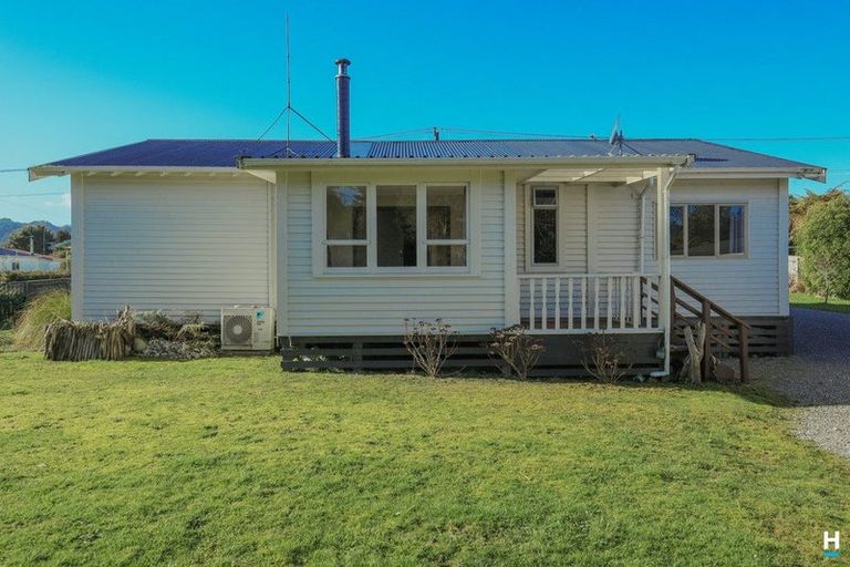 Photo of property in 21 Ballance Street, Runanga, 7803