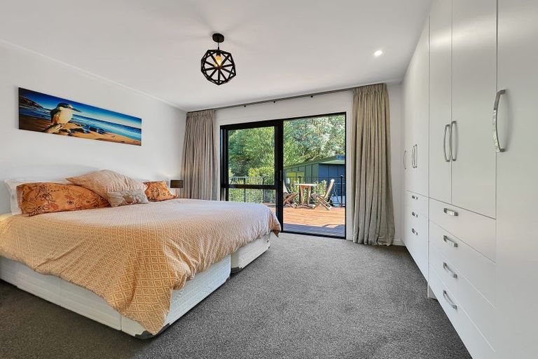 Photo of property in 11 Gibbs Place, Kinloch, Taupo, 3377