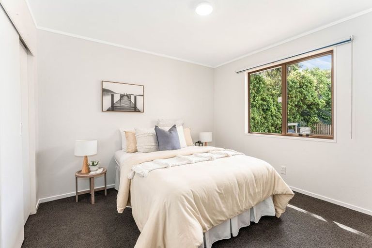 Photo of property in 11 The Anchorage, Whitby, Porirua, 5024