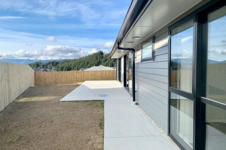 Photo of property in 12 Schooner Drive, Whitby, Porirua, 5024
