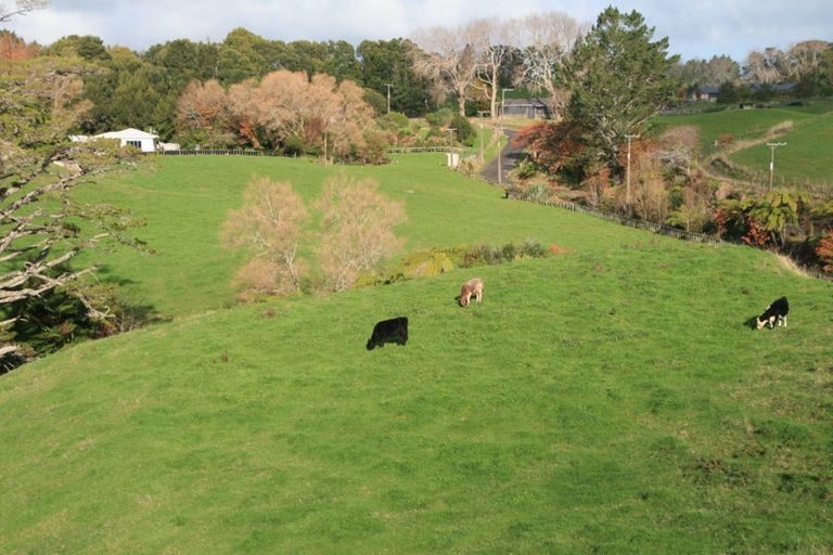 Photo of property in 562 Frankley Road, Hurworth, New Plymouth, 4371