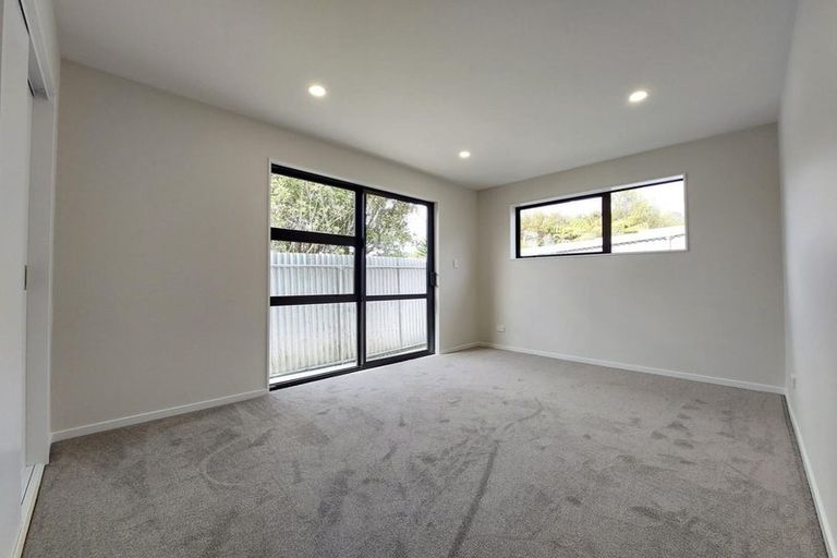 Photo of property in 8b Nandana Drive, Glen Eden, Auckland, 0602