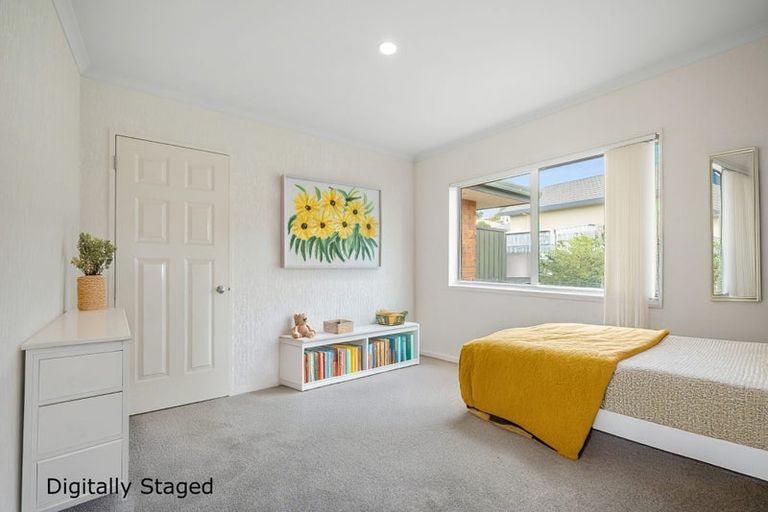 Photo of property in 6 Cabeleigh Drive, Helensville, 0800