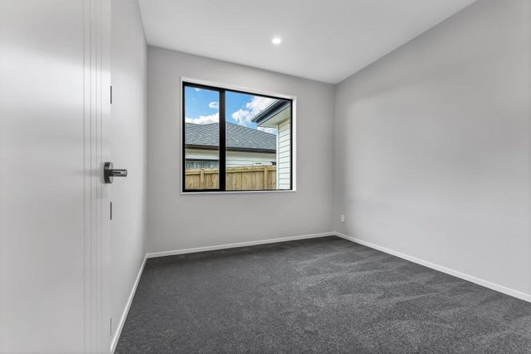 Photo of property in 24 Paihere Street, Huapai, 0810