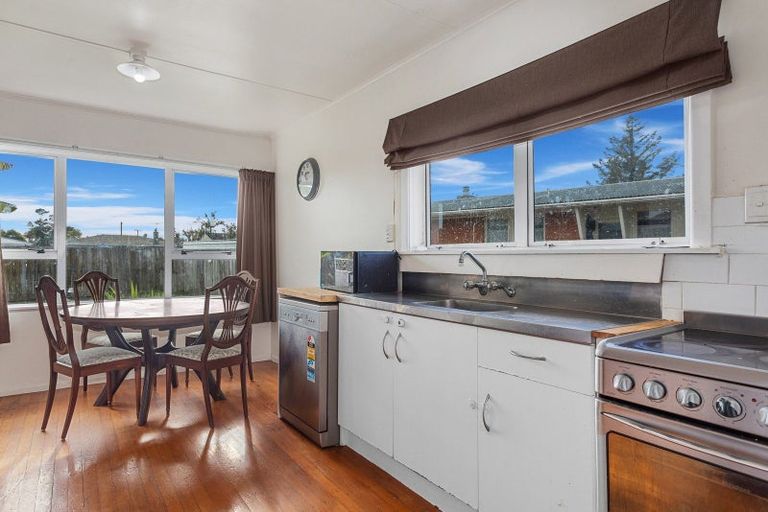 Photo of property in 5a Lord Cobham Avenue, Whakatane, 3120