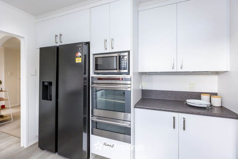 Photo of property in 5 Camden Road, Totara Park, Upper Hutt, 5018