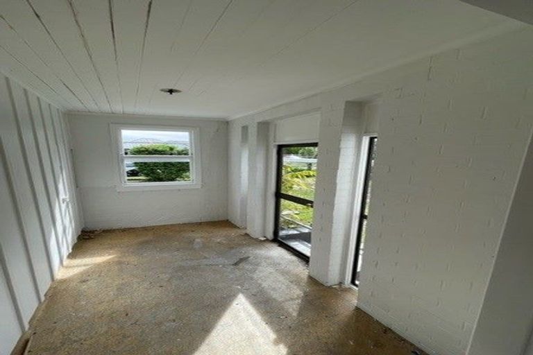 Photo of property in 27 Piko Crescent, Riccarton, Christchurch, 8041