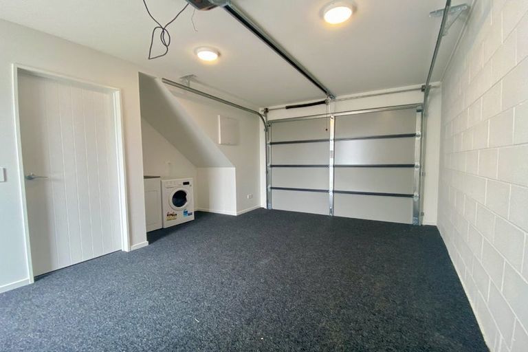 Photo of property in 17 Wheatsheaf Lane, Heathcote Valley, Christchurch, 8022
