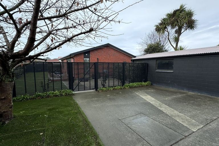 Photo of property in 143 Palmers Road, New Brighton, Christchurch, 8083