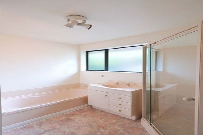 Photo of property in 2/10 Sefton Street, Belfast, Christchurch, 8051