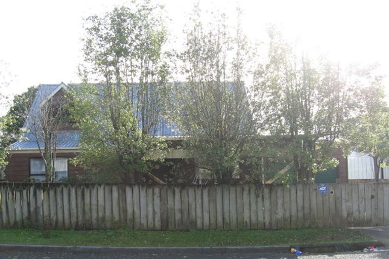 Photo of property in 2 Logan Place, Te Kamo, Whangarei, 0112