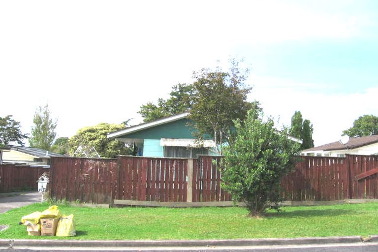 Photo of property in 1/6 Putney Place, Ranui, Auckland, 0612