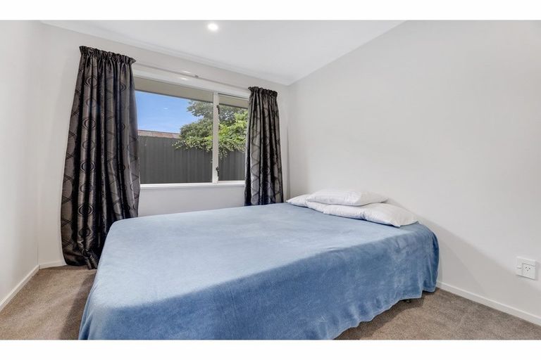 Photo of property in 2/36 Brittan Street, Linwood, Christchurch, 8011