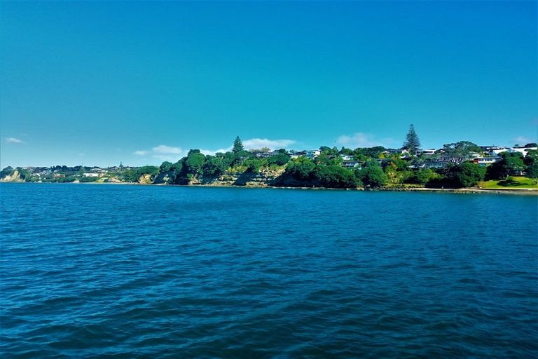 Photo of property in 502 Beach Road, Murrays Bay, Auckland, 0630