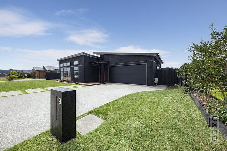 Photo of property in 19 Orchard Terrace, Riverhead, 0820