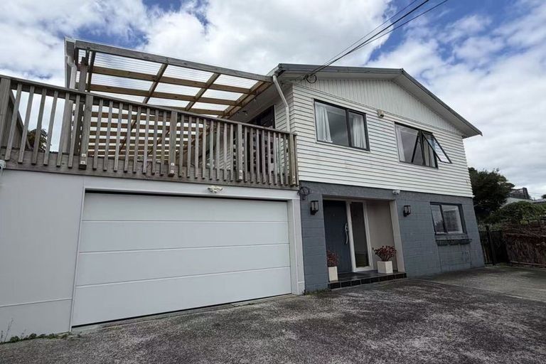 Photo of property in 1/26 Philson Terrace, Browns Bay, Auckland, 0630