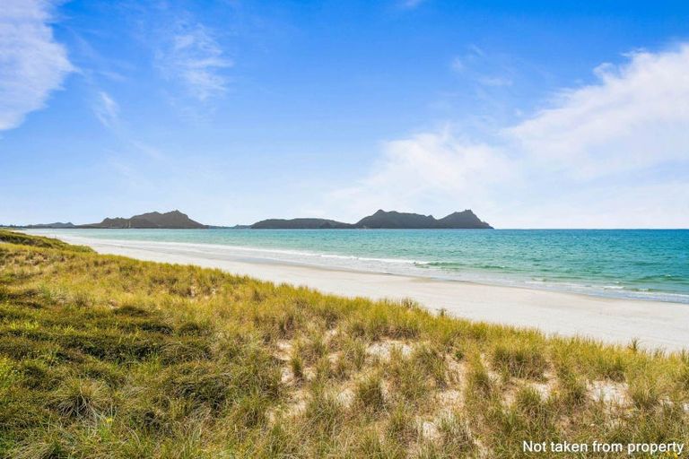 Photo of property in 10 Tuturu View, Ruakaka, 0116