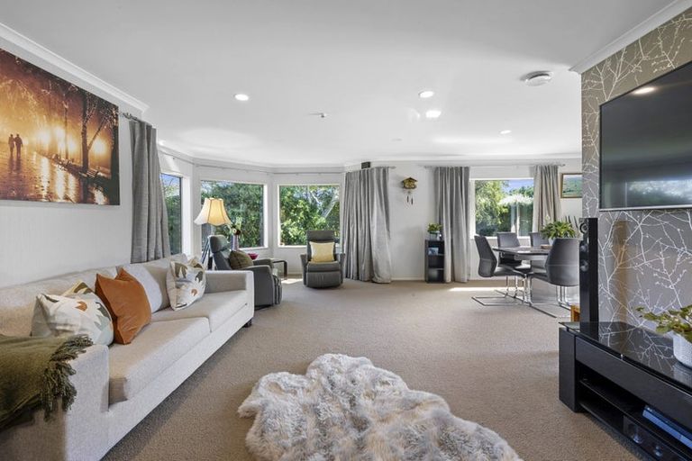 Photo of property in 63 Mcgiven Drive, Ridgewood, New Plymouth, 4371