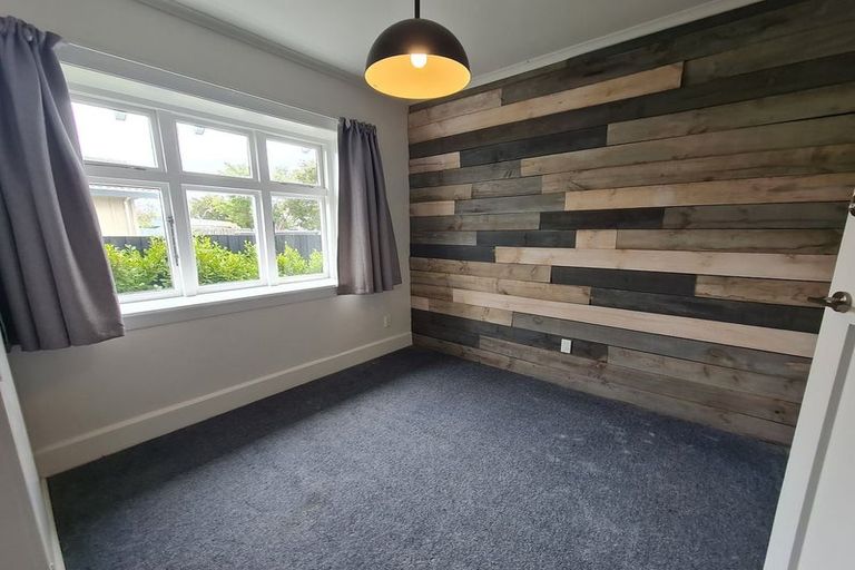 Photo of property in 364a Pages Road, Aranui, 8061