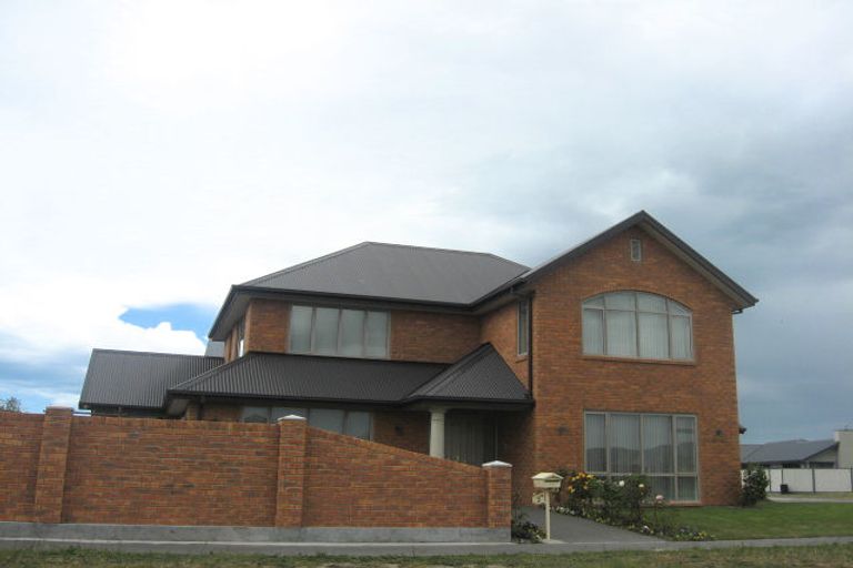 Photo of property in 2 Wedmore Close, Burwood, Christchurch, 8083