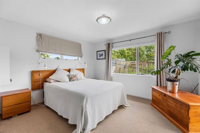 Photo of property in 16 Kentia Avenue, Mount Maunganui, 3116
