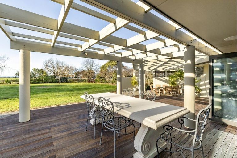 Photo of property in 11 Mckenzie Settlement Road, Kairanga, Palmerston North, 4475