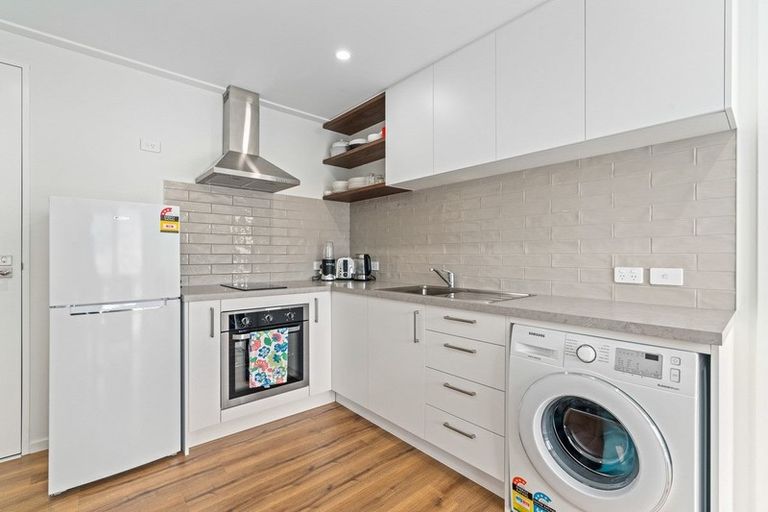 Photo of property in 64 Kirimoko Crescent, Wanaka, 9305