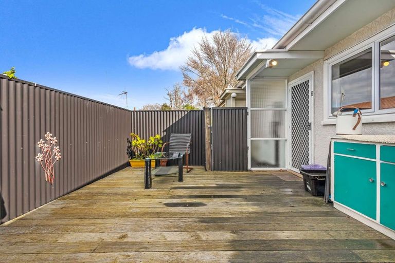 Photo of property in 2/608 Heretaunga Street East, Parkvale, Hastings, 4122