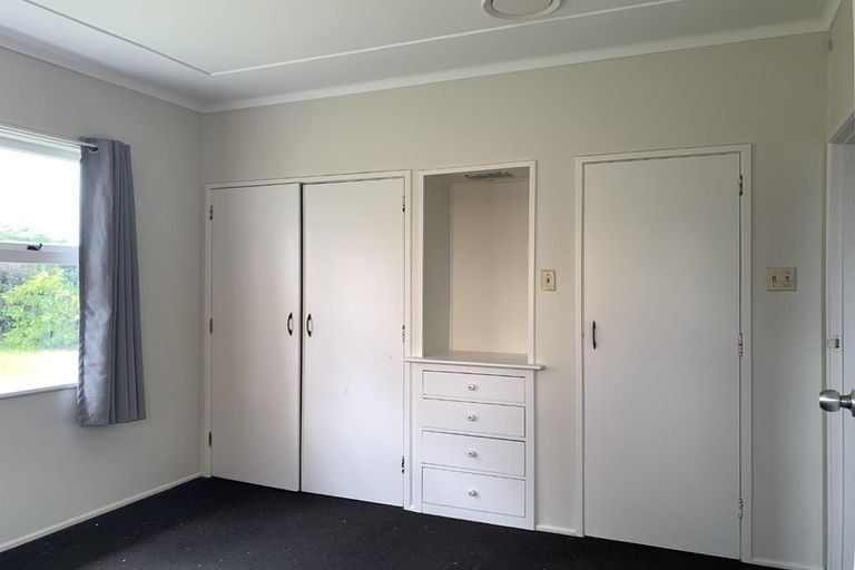 Photo of property in 299 Swanson Road, Ranui, Auckland, 0612