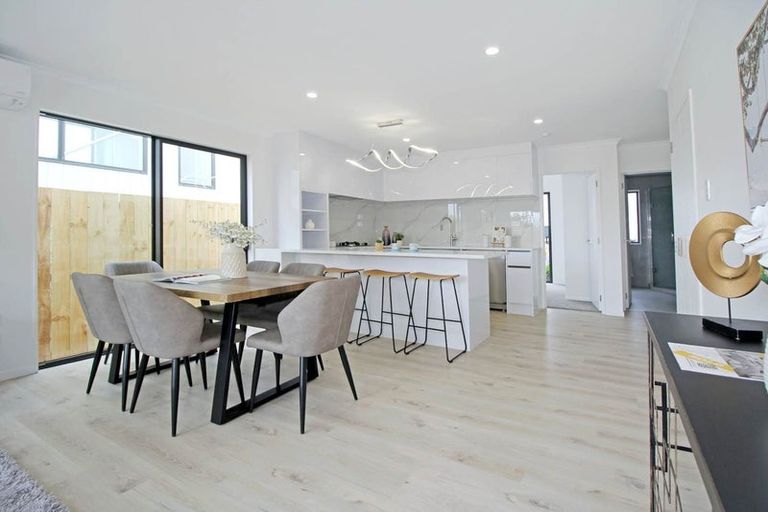 Photo of property in 20e Hill Road, Papatoetoe, Auckland, 2025