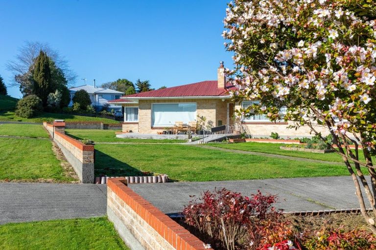 Photo of property in 18 Richardson Street, Woodville, 4920