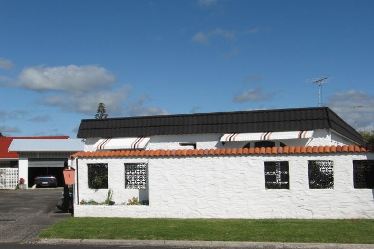 Photo of property in 1 Hamilton Crescent, Whitianga, 3510