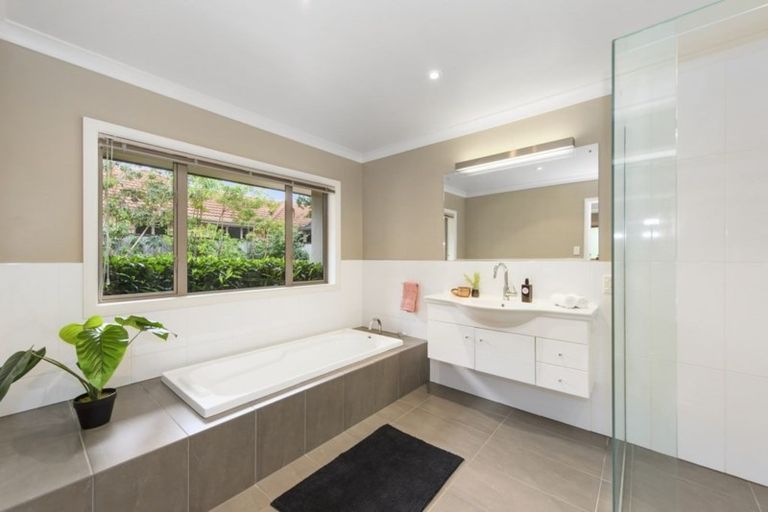 Photo of property in 2 Oldfield Court, Huntington, Hamilton, 3210