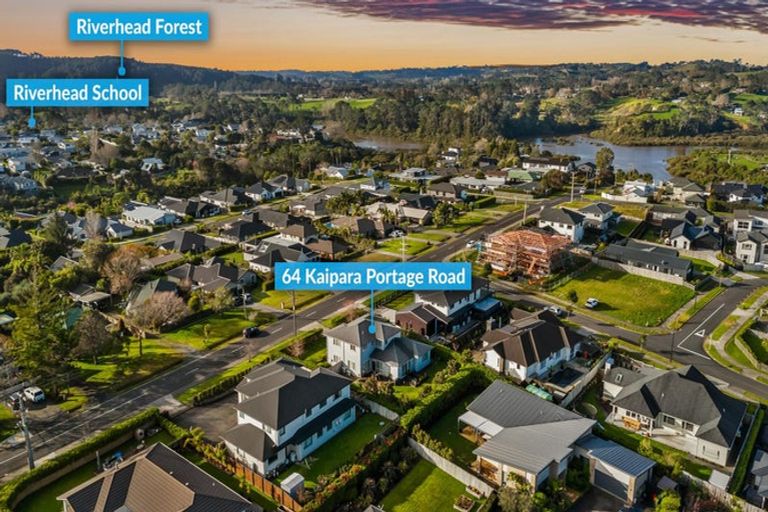Photo of property in 64 Kaipara Portage Road, Riverhead, 0820