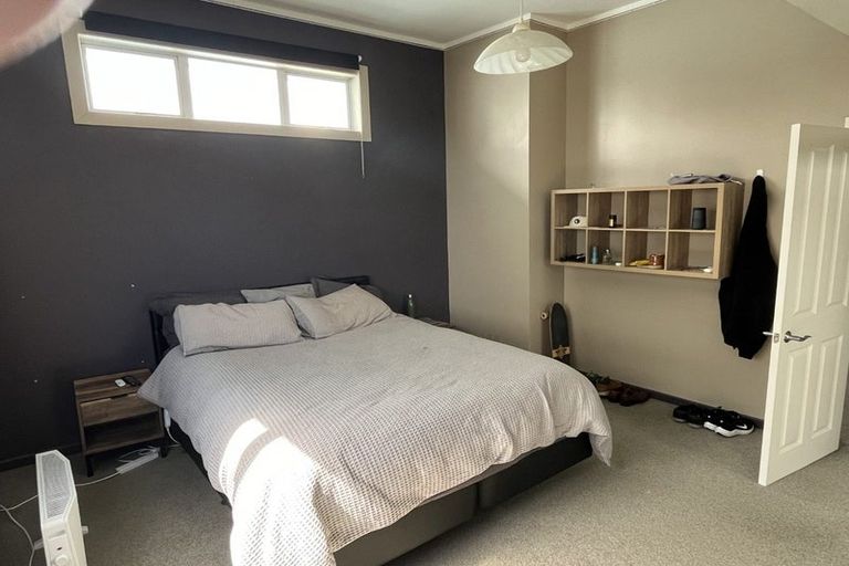 Photo of property in 60 Tukapa Street, Westown, New Plymouth, 4310