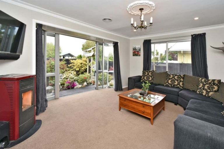 Photo of property in 14 Cob Crescent, Woolston, Christchurch, 8062