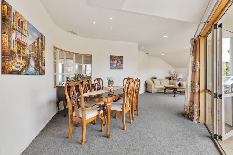 Photo of property in 1/10 Midway Avenue, Castor Bay, Auckland, 0620